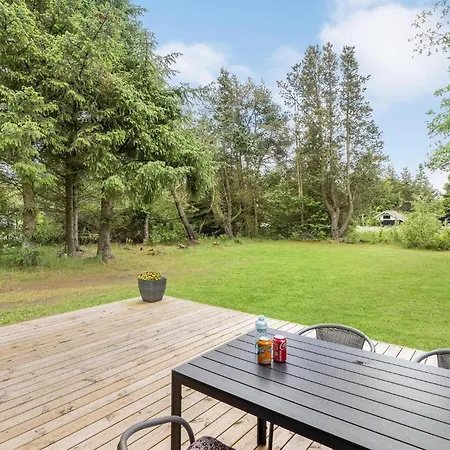 Gorgeous In With House A Panoramic View