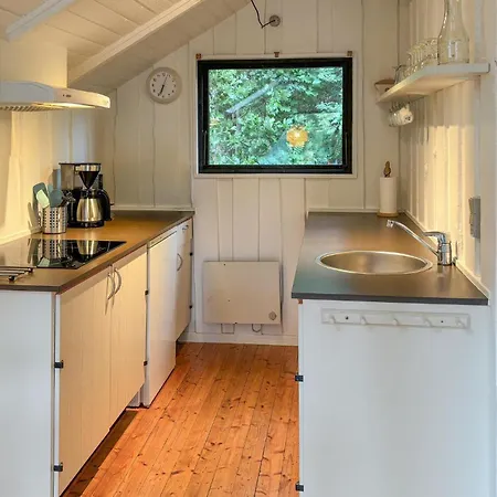 2 Bedroom In *
